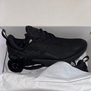 Nike Men's Air Max 270 Black Shoes